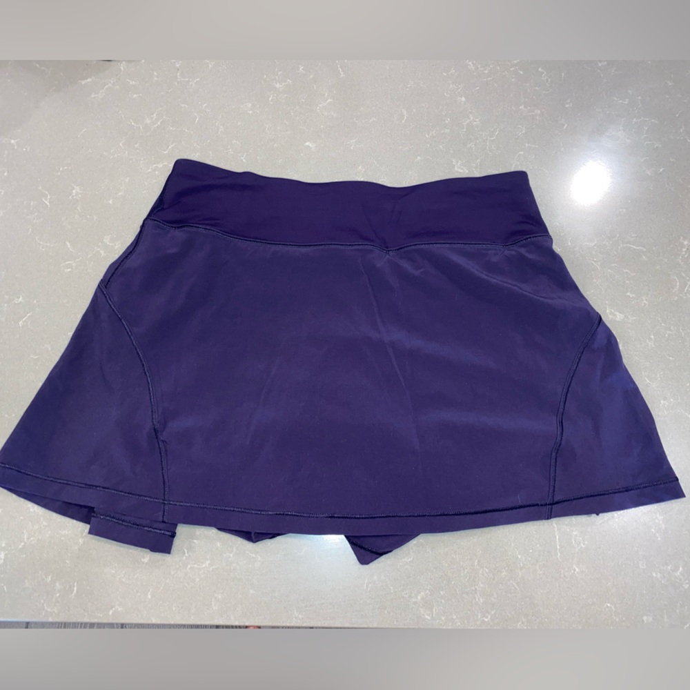 Lululemon skirt size 4 purple